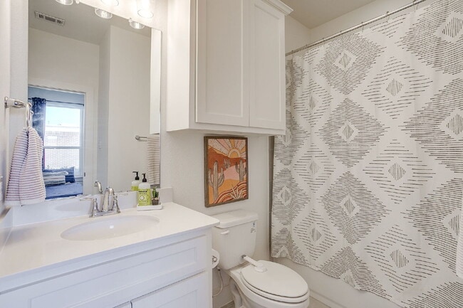Building Photo - Newly Constructed Townhome Just Steps Off ...