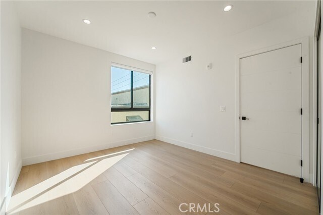 Building Photo - 7510 Sepulveda Blvd