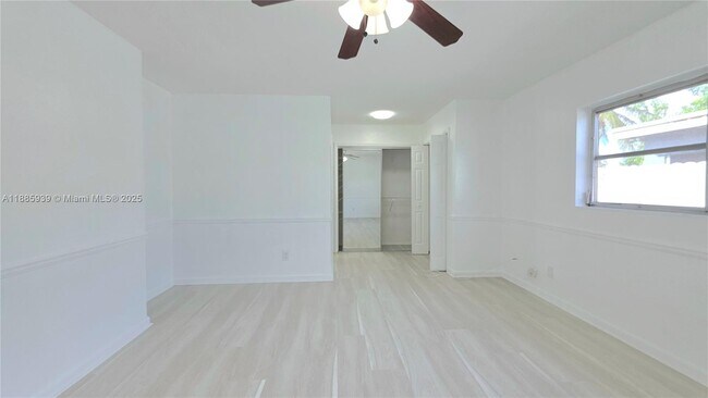 Building Photo - 5300 SW 7th Ct