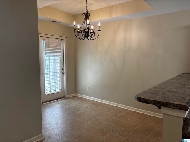 Building Photo - 2762 Southwood View