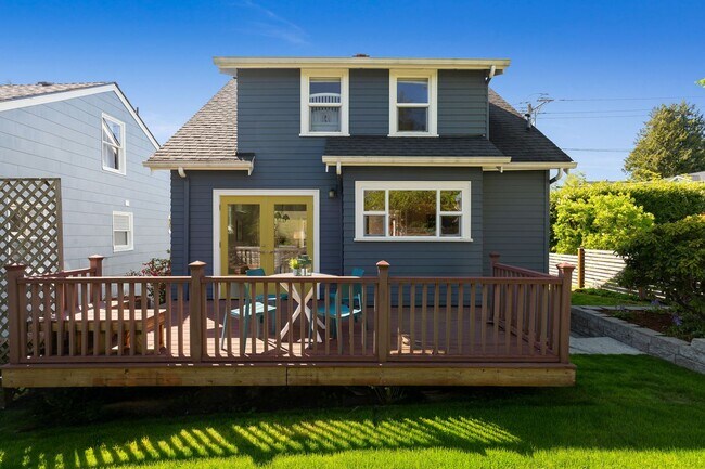 Building Photo - Remodeled Sunset Hill Home in Prime Ballar...