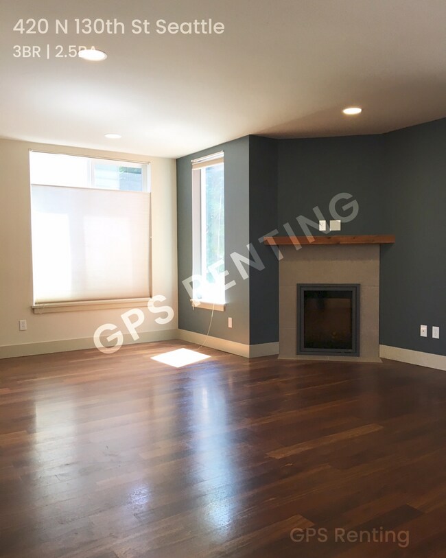 Building Photo - 420 N 130th St