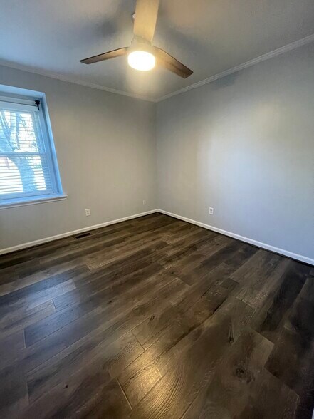 Building Photo - 3808 Raintree Dr