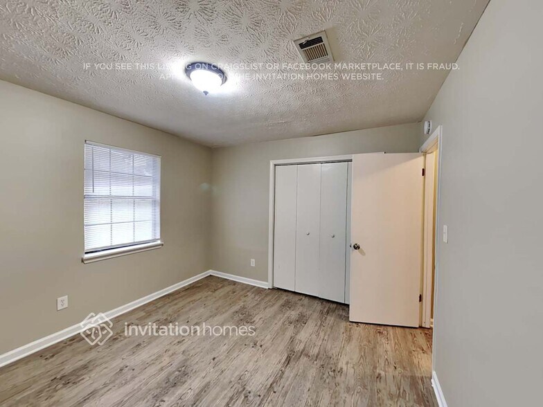 Building Photo - 148 Oakland Cir