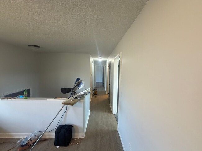 Building Photo - Spacious 4bd 2b home!