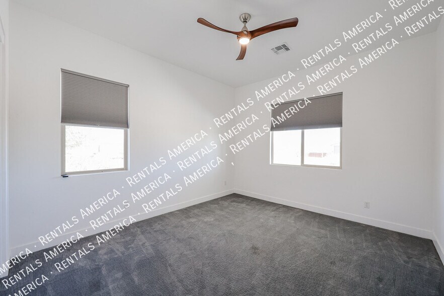 Building Photo - 31219 N 136th Wy