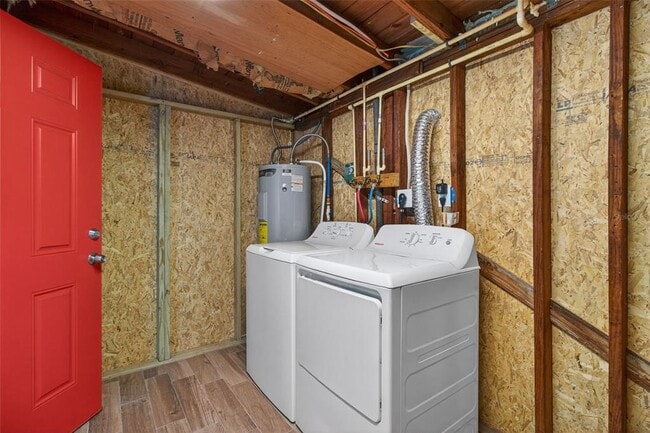 Building Photo - 3117 W La Salle St