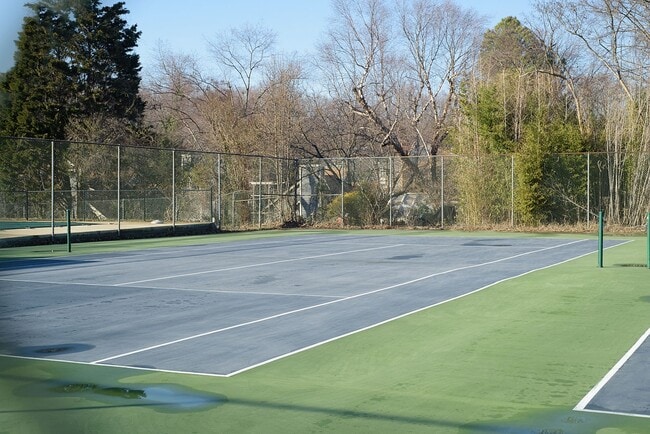 Building Photo - 2 bedroom 2 full bath condo in Annapolis - Ready Now!