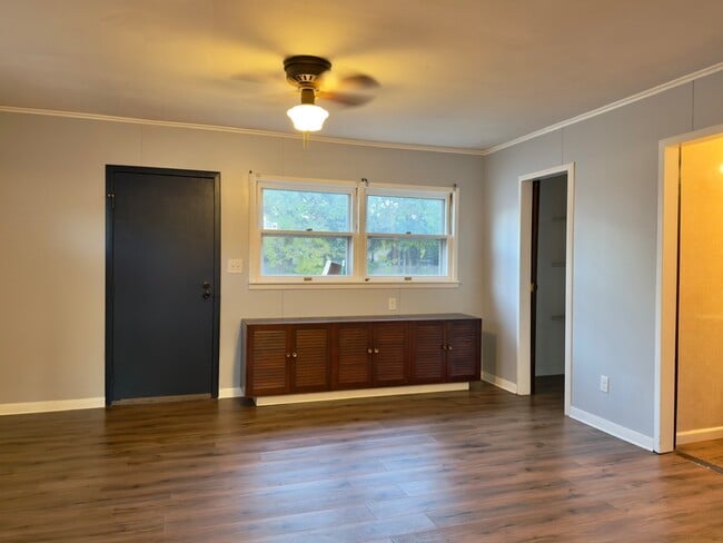 Building Photo - 2312 Ridge Ave