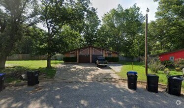 Building Photo - COMING SOON! 2 Bedroom 2 Bath in Longview!