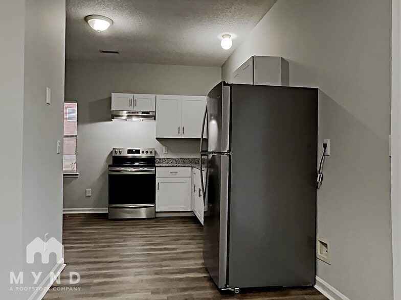 Building Photo - 4316 Hovis Rd