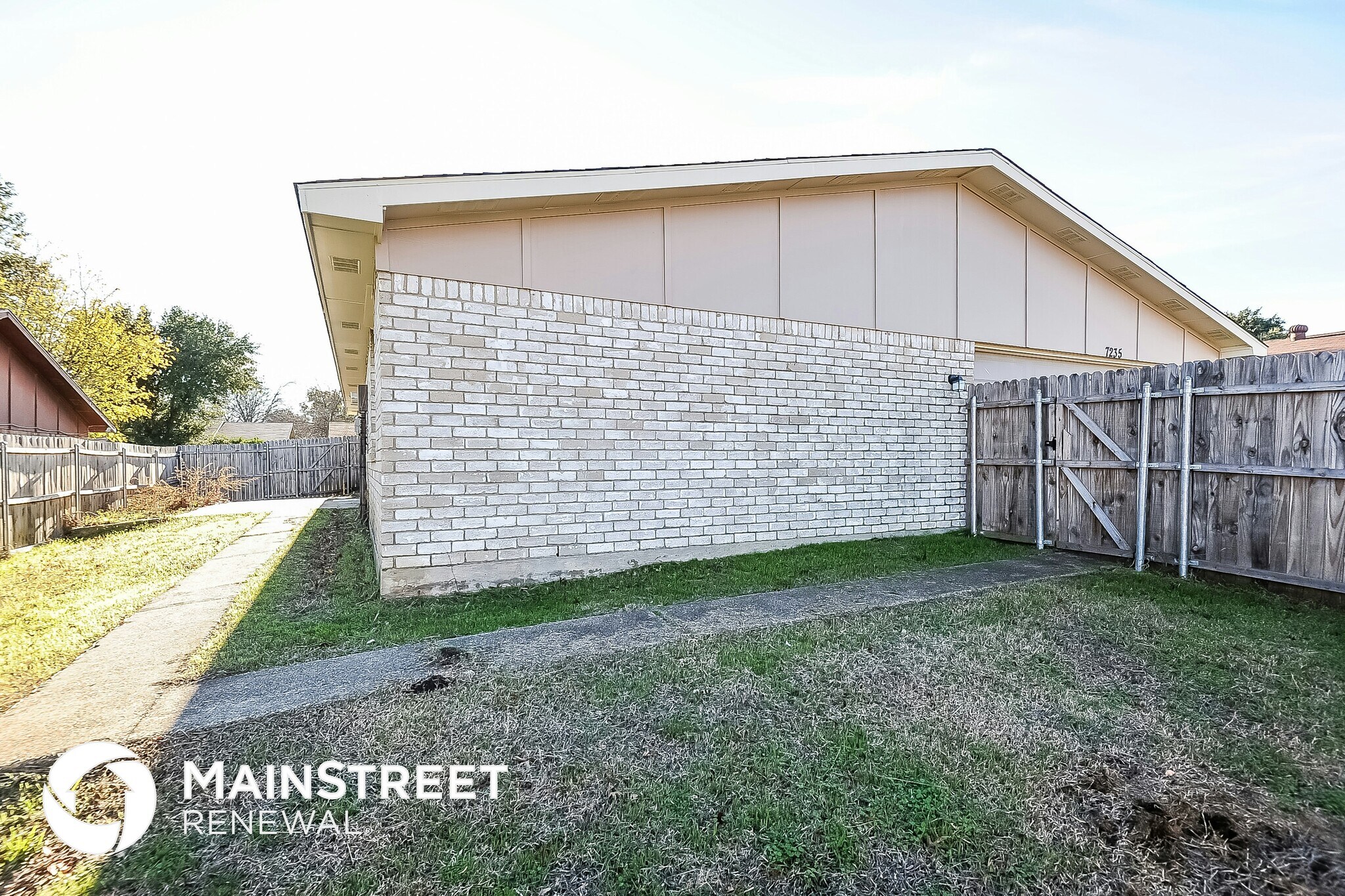 Building Photo - 7235 Long Canyon Trail