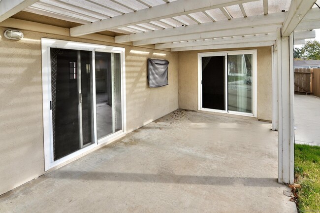 Building Photo - 13924 Olive Mesa Ct