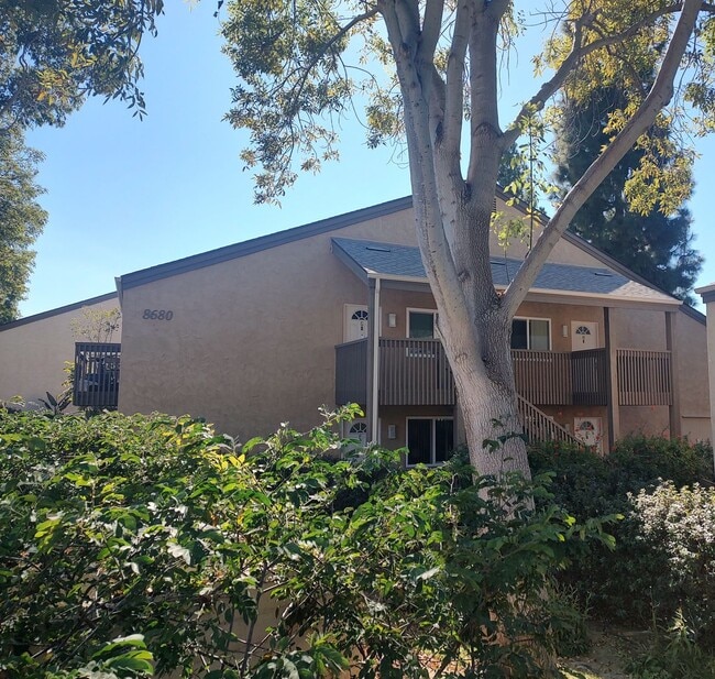 Building Photo - Villa La Jolla Condo in the Heart of it All!