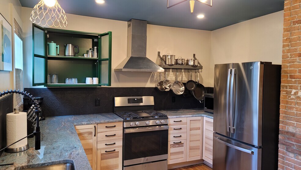 Building Photo - 55 Buffum St