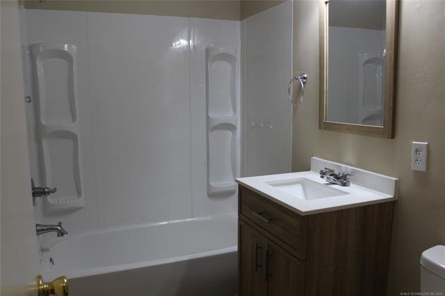 Building Photo - 1126 N Oklahoma Ave