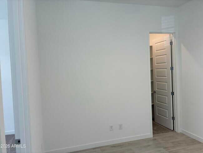 Building Photo - 26387 77th Dr