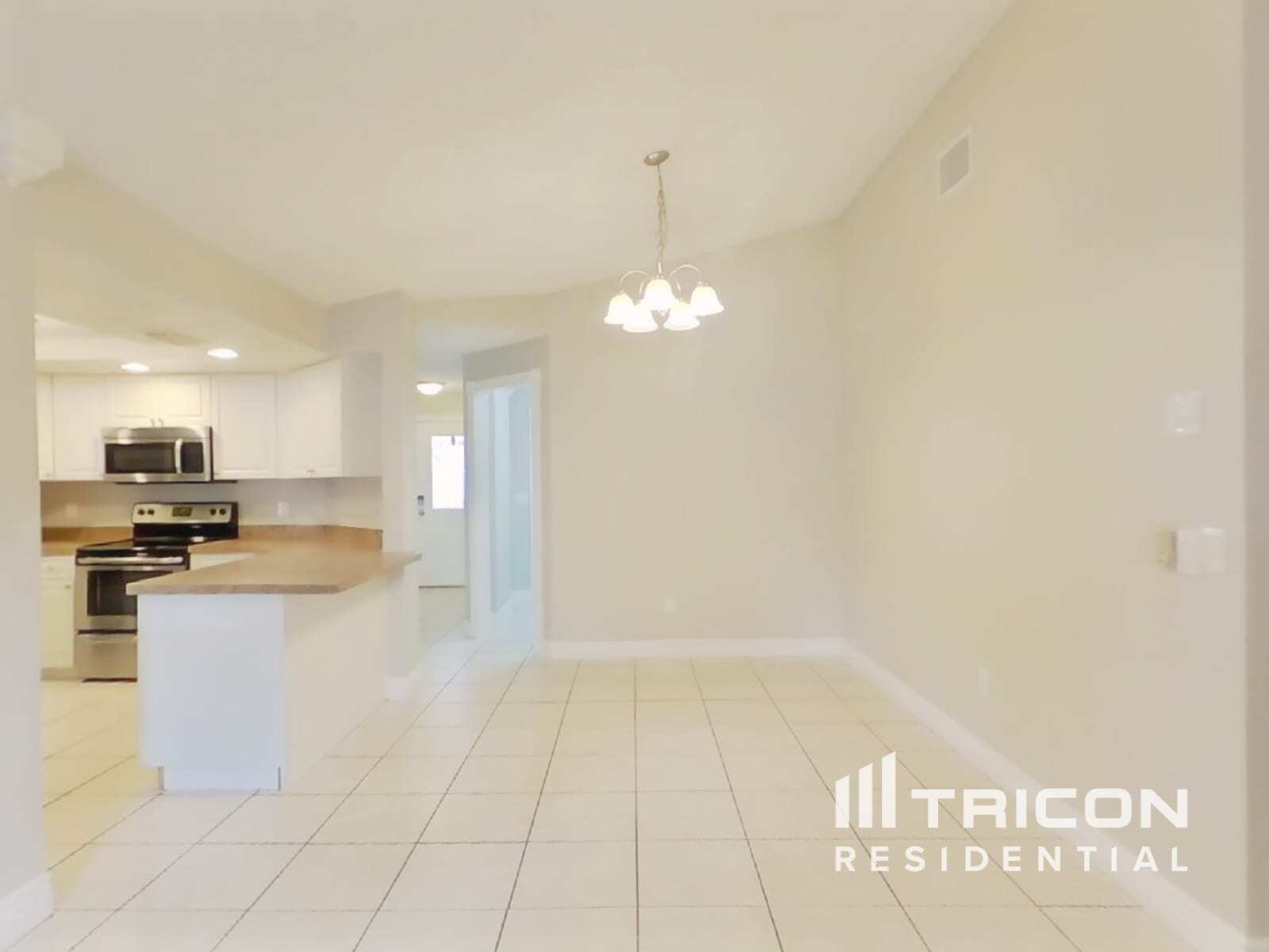 Building Photo - 8201 Golden Bear Loop