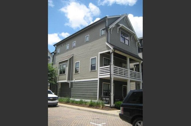 Building Photo - 606 Centerpoint Ln