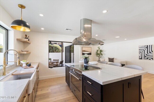 Building Photo - 7553 E Woodshire Cove
