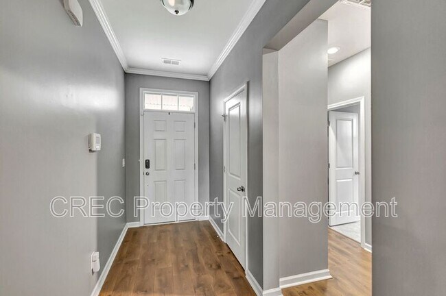 Building Photo - 268 Witch Hazel St