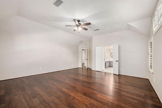 Building Photo - Spinnaker Bay Lane, Pearland, TX 77584 - 5...