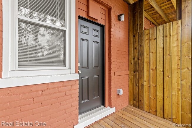 Building Photo - 2282 Belvidere St