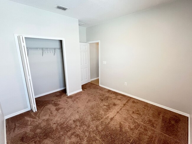 Building Photo - Spacious 4-Bed Home in Carlisle Grand