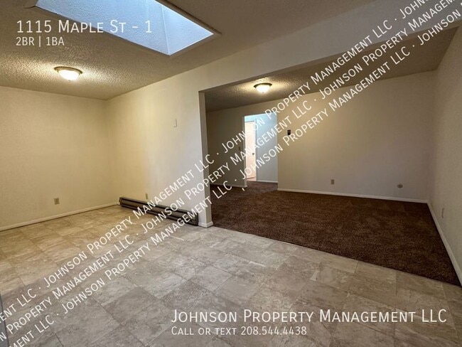 Building Photo - 1115 Maple St