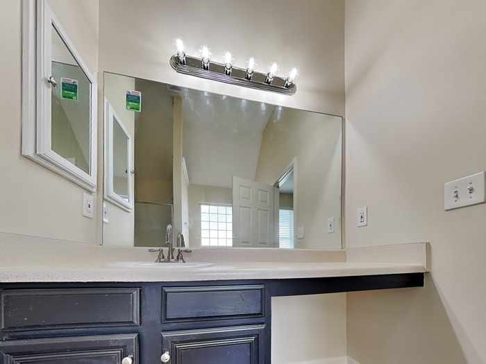Building Photo - 6095 Trotters Cir