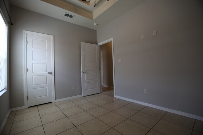 Building Photo - 4618 N Ebony St