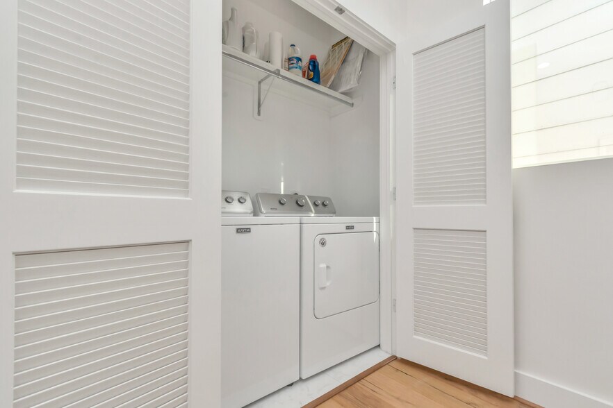 Washer/Dryer on 3rd Floor - 1815 Elite Dr