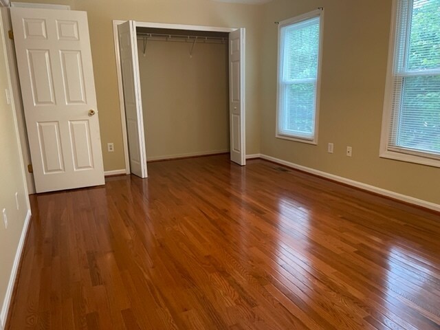 Building Photo - 10704 Brice Ct