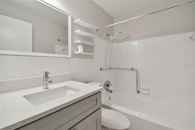 Building Photo - 2433 Brazilia Dr
