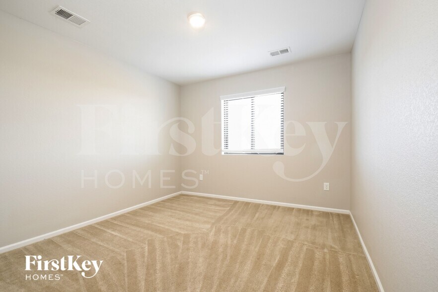 Building Photo - 18020 E 100th Ave