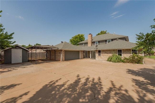 Building Photo - Luxury Living in Quail Creek!!