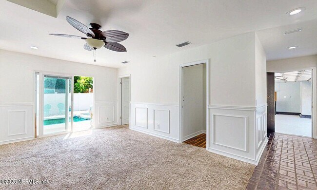 Building Photo - 6433 River Point Dr