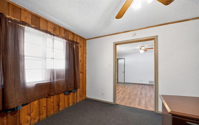 Building Photo - 604 Fegan St