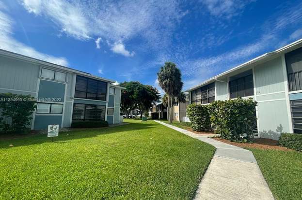 Building Photo - 9727 Hammocks Blvd