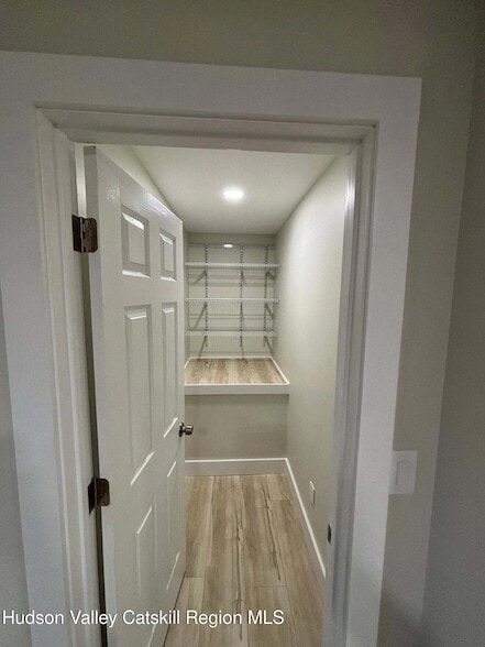 Building Photo - 13 Saugerties Manor Rd