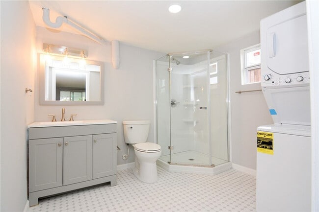 Building Photo - Updated Coastal Home with Studio Unit & Solar in Ocean Beach