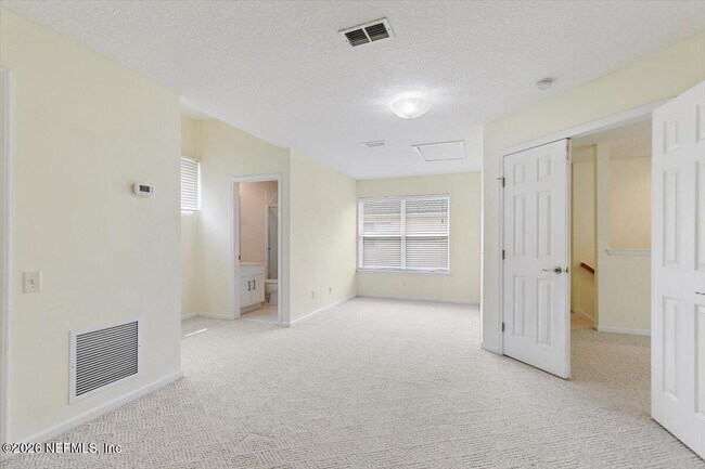 Building Photo - 8884 Hampton Landing Dr E