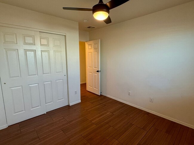 Building Photo - 4 Bedroom Home in San Luis AZ. with Fenced Lot and Landcaping