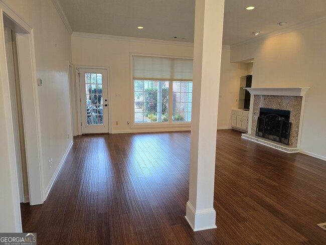 Building Photo - 65 Wyngate Dr