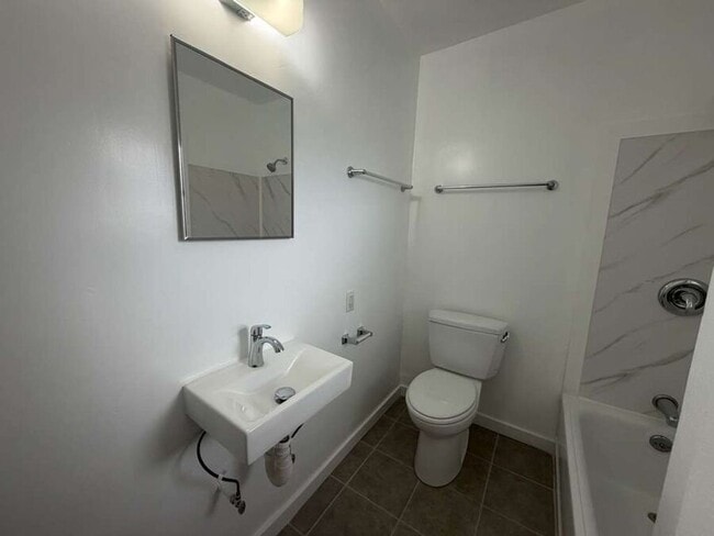 Building Photo - 1225 University Ave