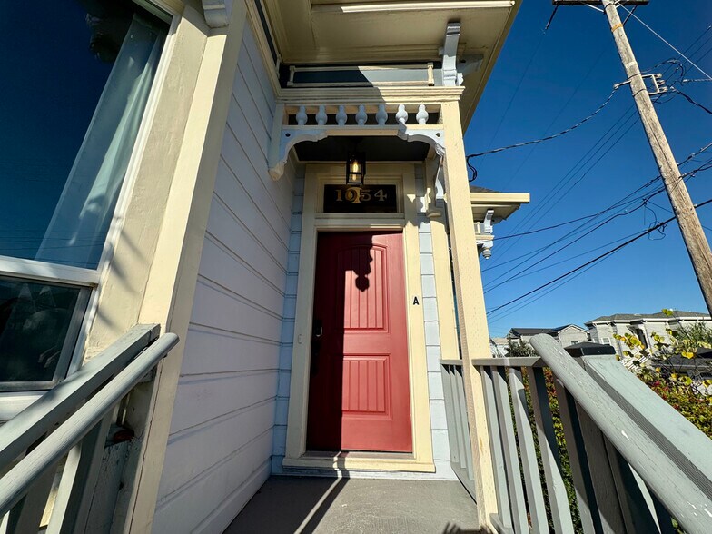 Building Photo - 1054 24th St