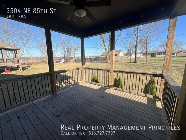 Building Photo - 3504 NE 85th St