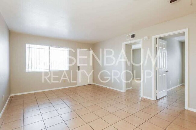 Building Photo - 2747 E Chipman Rd