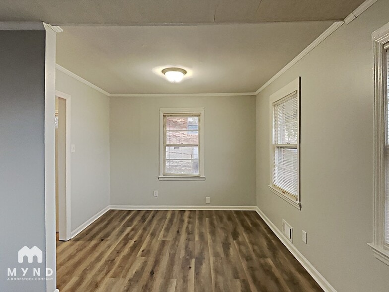 Building Photo - 4789 Courtney Dr