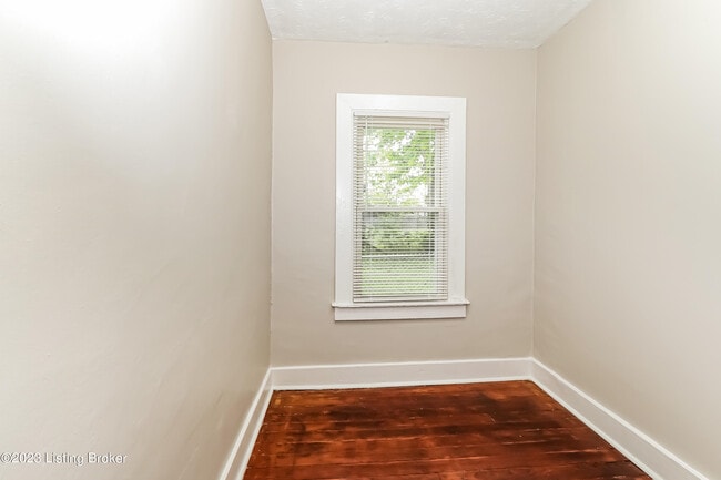 Building Photo - 1714 W Hill St